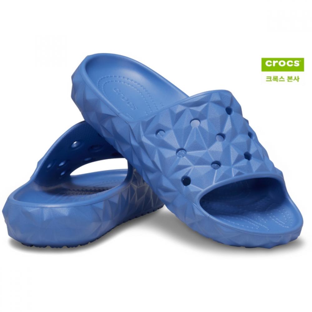 

Crocs Galleria Crocs Headquarters Classic Crocs Geometric Slide V2 250