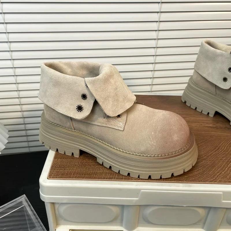 

Женские туфли Marton из натуральной кожи, короткие ботинки, зимняя обувь, замшевые ботинки с отворотами в стиле ретро, ботинки для мотоциклистов на толстой подошве из ревеня 40