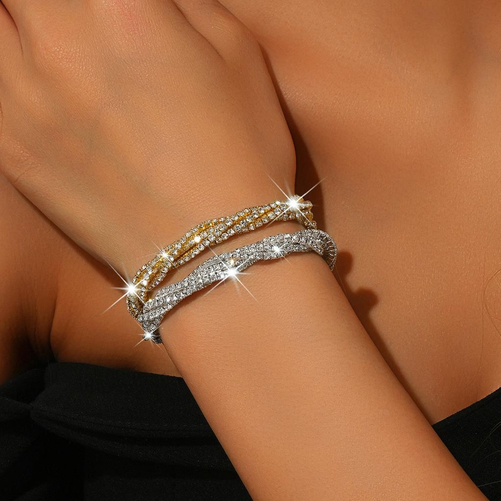 Voll Diamant Elastisches Armband Leichter Luxus Nische Exquisites Armband Umrundungsarmband Handseil Verdrehtes Armband Weiblich