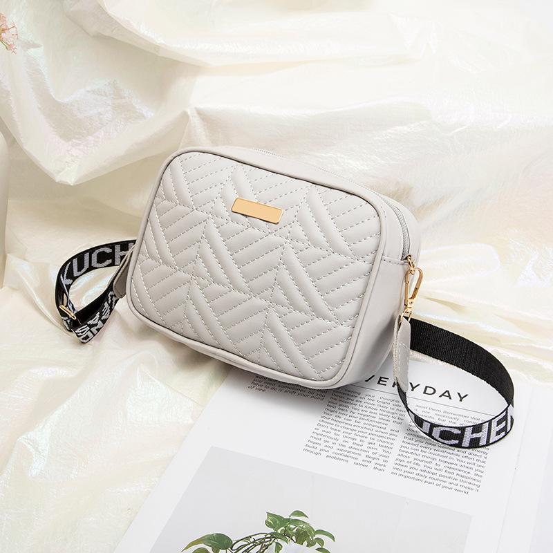 New Embroidered Thread Bag Fashion Camera Bag Wide Shoulder Strap Simple Shoulder Messenger Bag Women's Bag