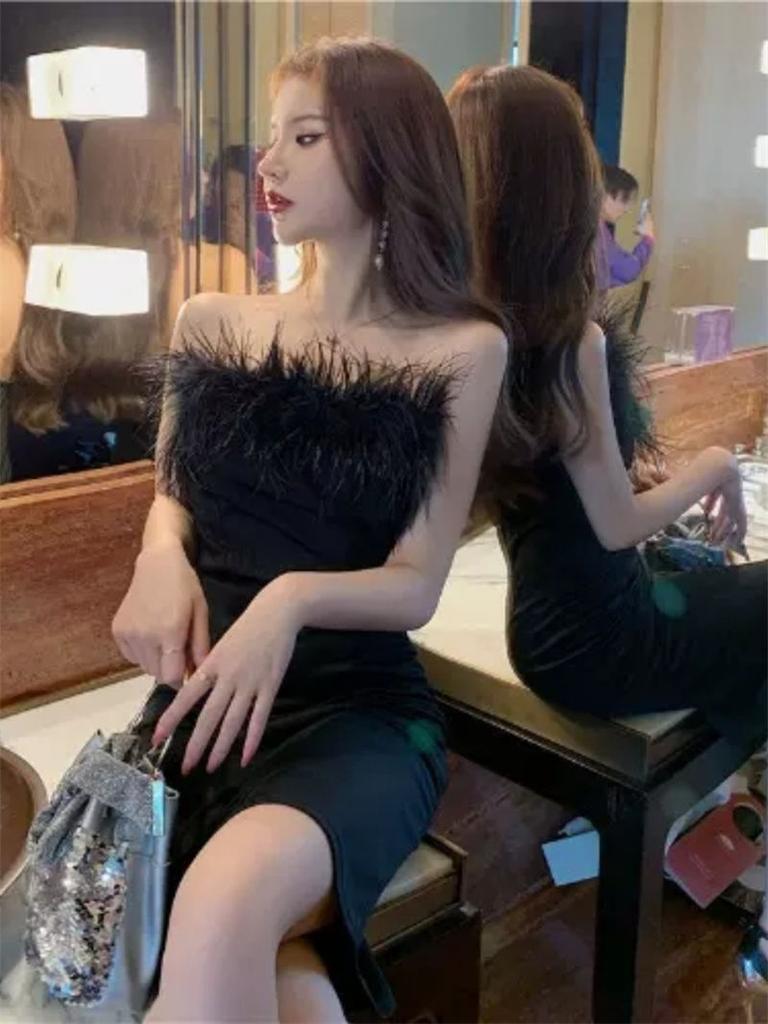 Pure and Alluring Style Sexy Black Strapless Dress for Women, Autumn and Winter Layered with a Furry Off-shoulder Neck, Scheming Spicy Girl Pencil Ski