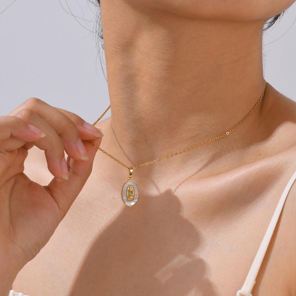 Fashion Gold Necklace Cross Oval Virgin Pendant, Personalized Accessories 323