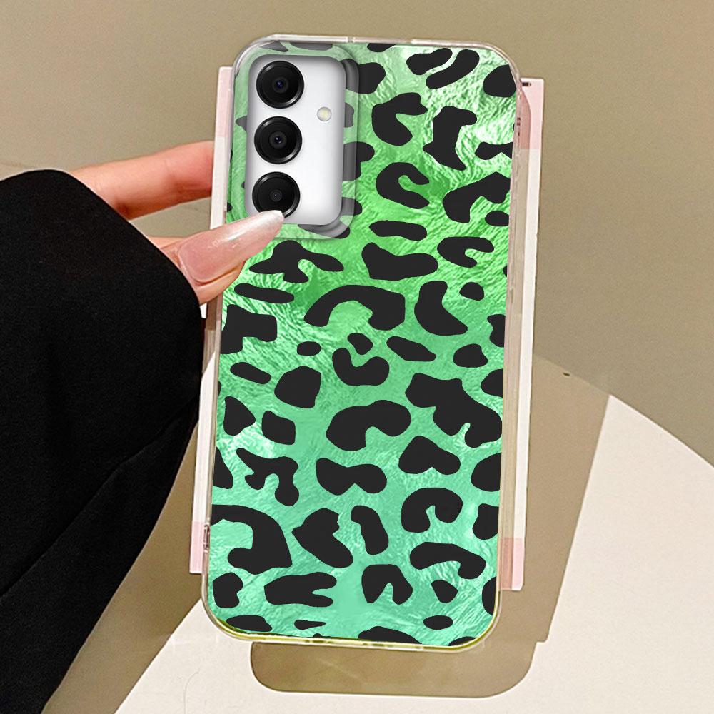 Retro Red Leopard Phone Case for Samsung Galaxy A55 A07 A17 A56 A36 A26 A16 A53 A06 A14 A24 A34 A54 A15 A25 A35 A12 A13 Cover