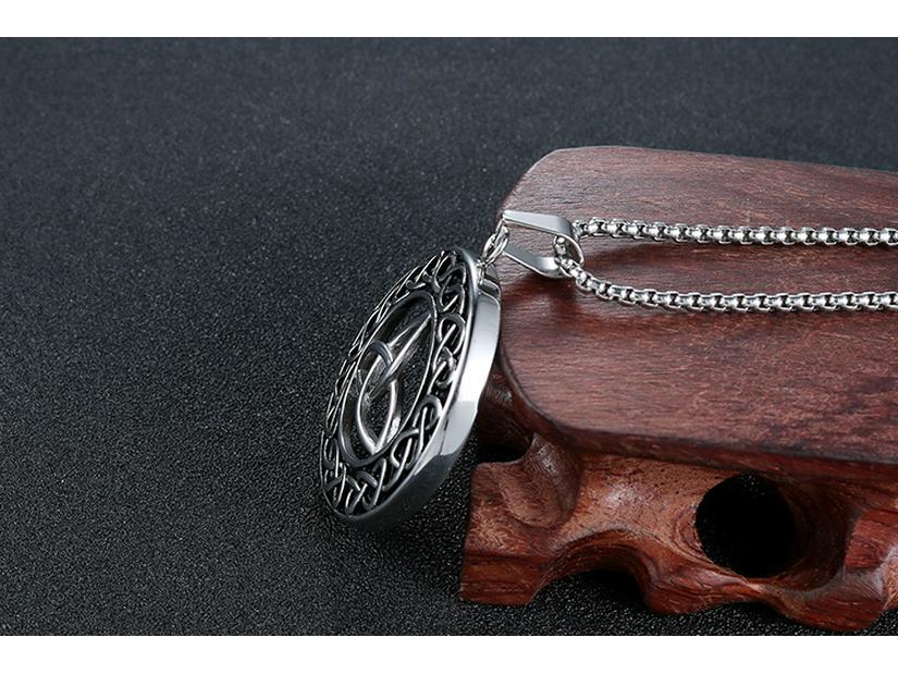 Retro Triangle Hollow Titanium Steel Pendant Necklace for Men - HC129