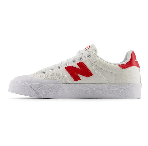 New Balance Sneakers 100