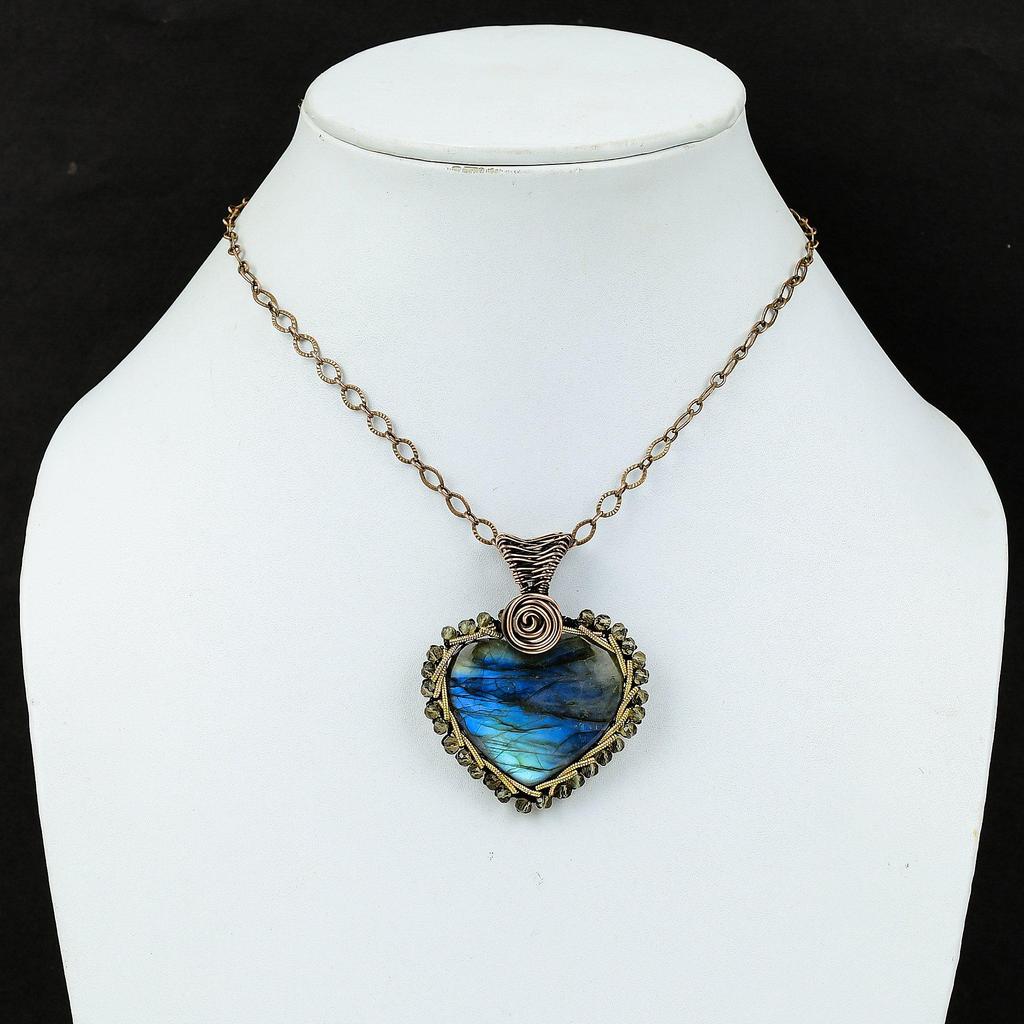 Heart Shape Labradorite Gemstone Handmade Copper Wire Wrap Jewelry Pendant For Women