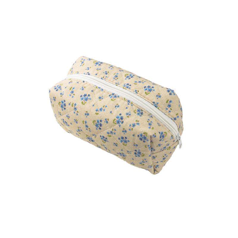 Berg Luggage Quilted Cotton Floral Travel Cosmetic Bag