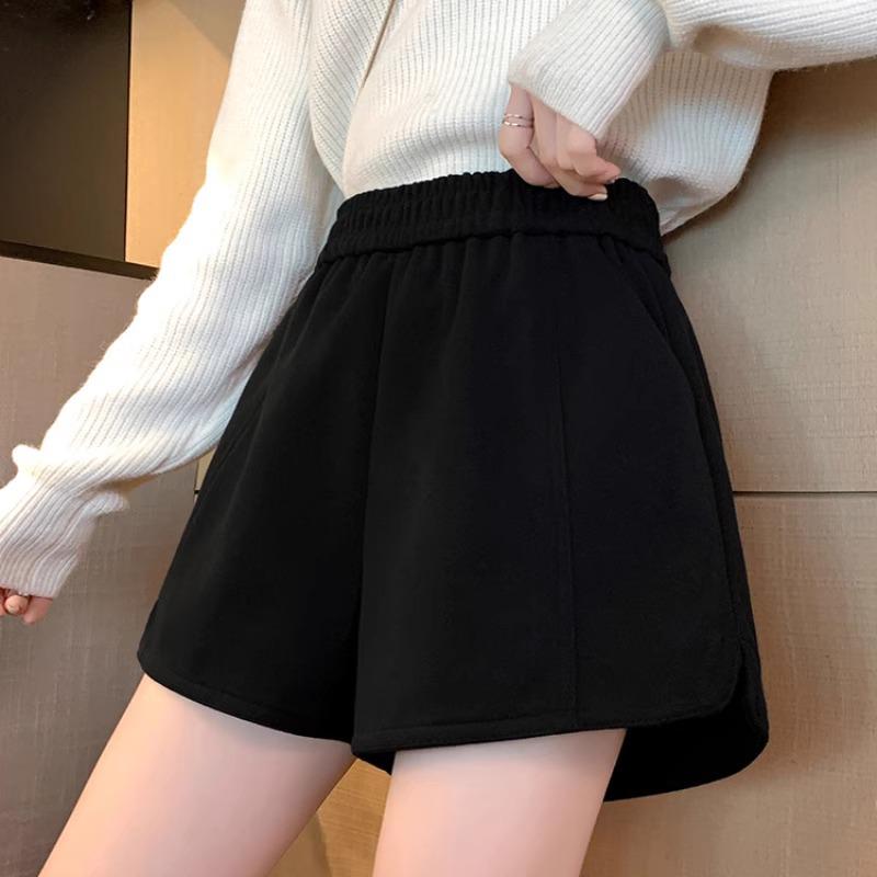 Women's Elastic Waist Woolen A-Line Shorts - Autumn/Winter 2024, Versatile Loose-Fit Bootcut for a Slimming Casual Look
