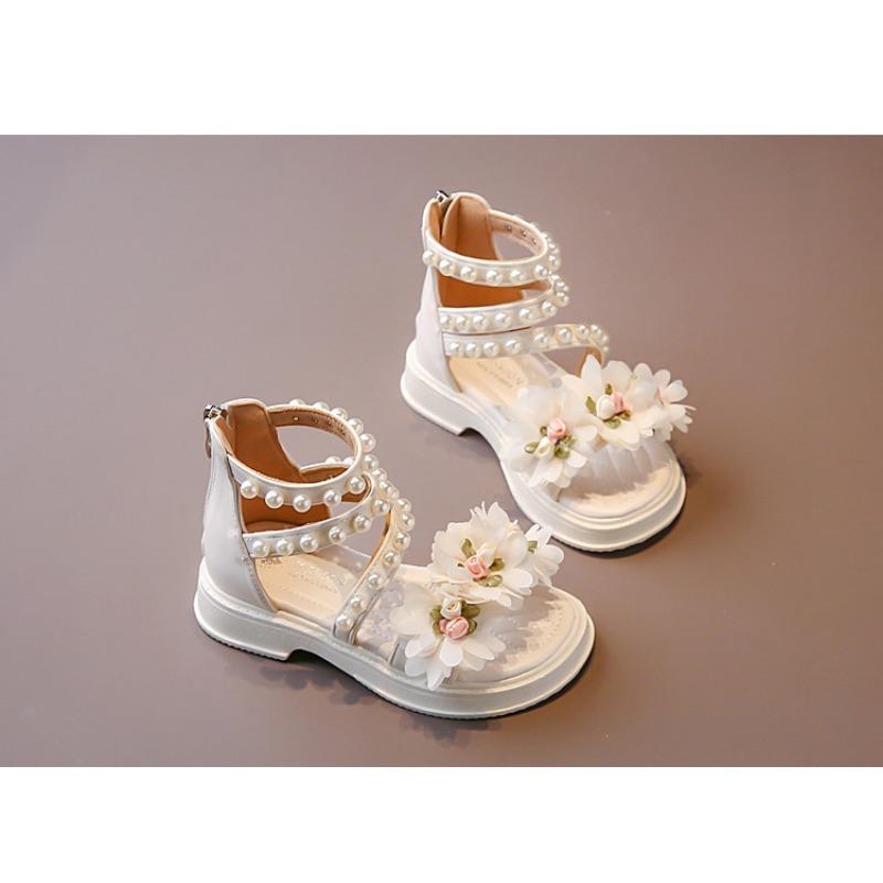 Sandálias para Meninas 2026 Verão Novo Moda Pequena Princesa Sapatos Estilo Fada Flor Bebê Solado Macio Sapatos de Pérola