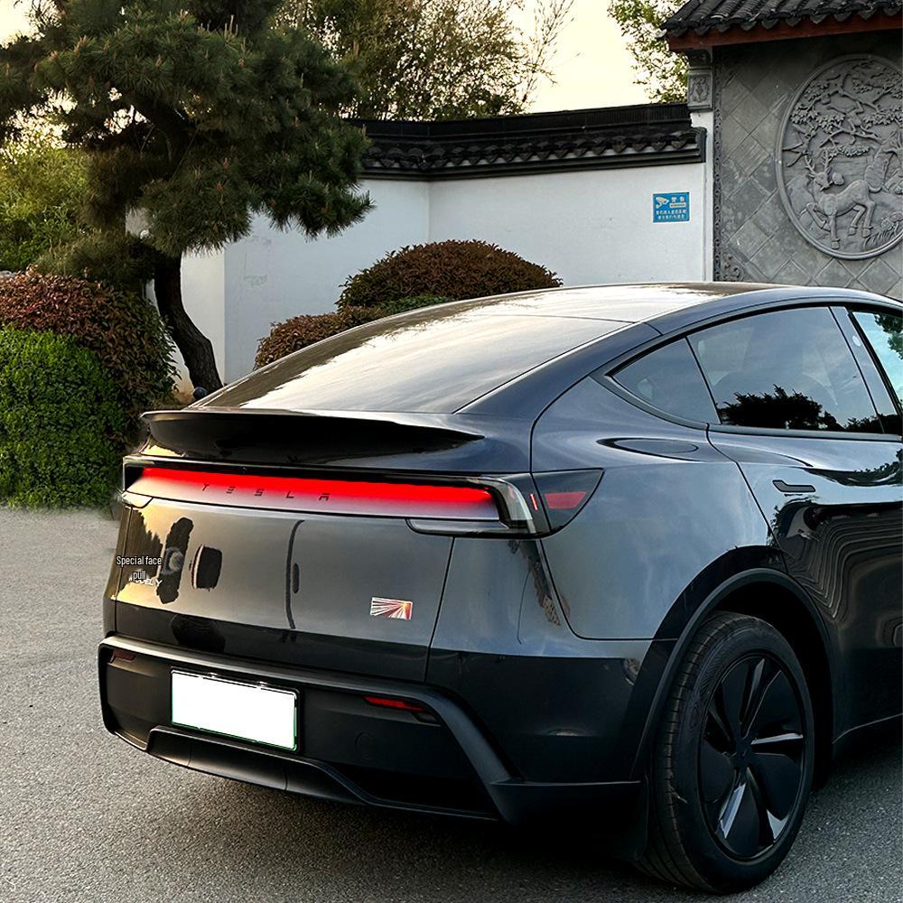 High-Performance Carbon Fiber Rear Spoiler for Tesla Model Y/3