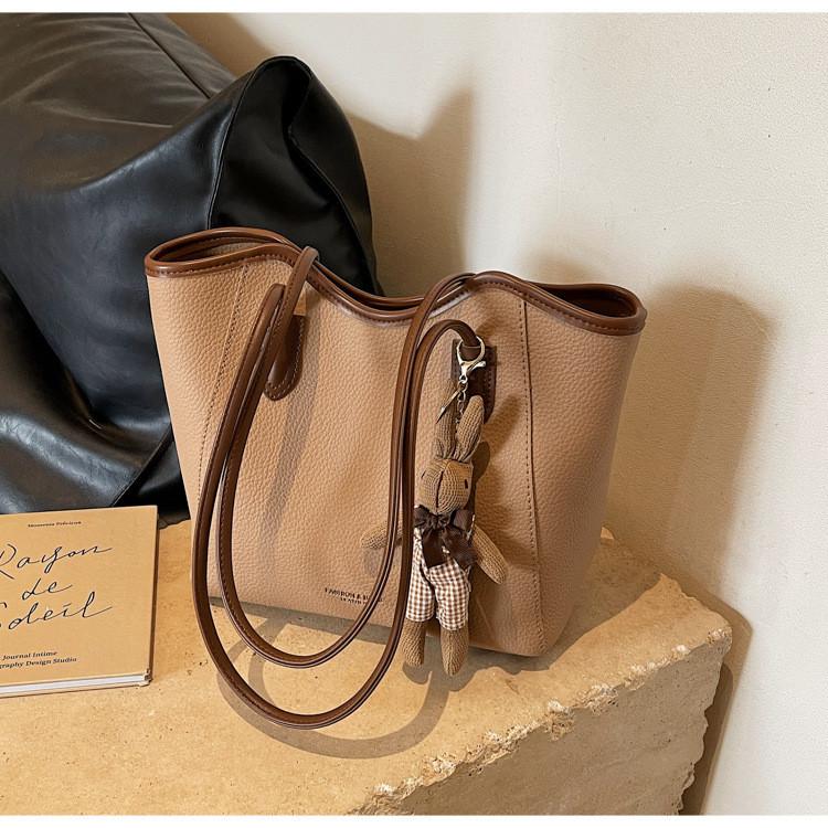 High-end Retro Commuter Bag 2024 New Women s Bag Chic Casual Shoulder Bag Fashion Tote