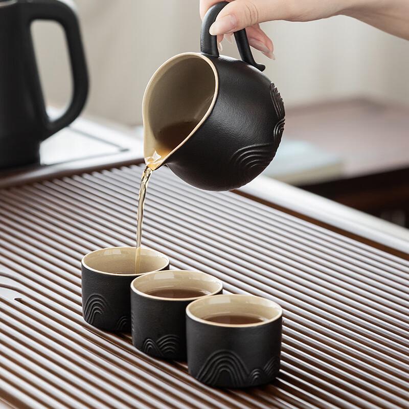 Naijiang Chinese Style Drainage Tea Set