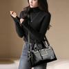 Women's fashion portable shoulder messenger bag