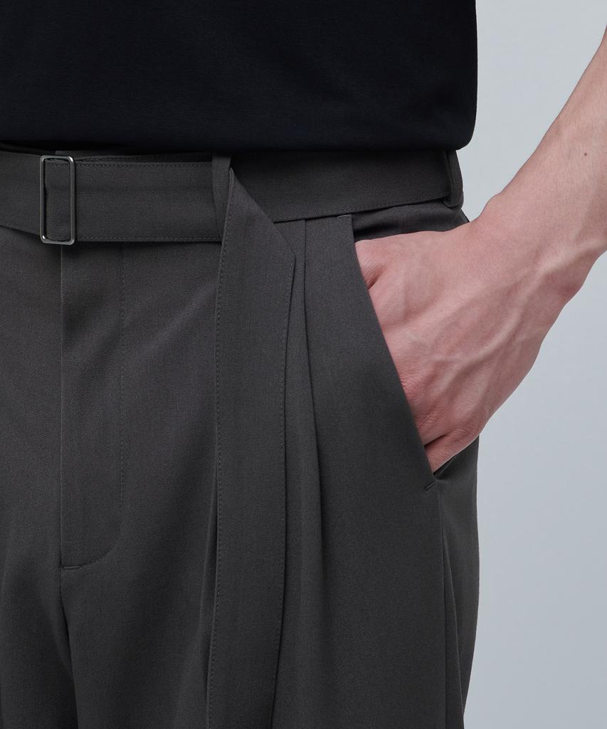 MUSINSA STANDARD Real Wide Belted Slacks [Gunmetal]
