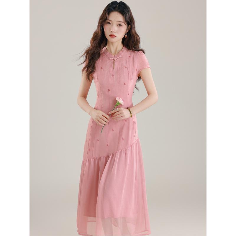 Modern Watercolor Pink Qipao Dress: Women's Slimming Waist-Cinched Long Skirt, Summer 2026 Edition