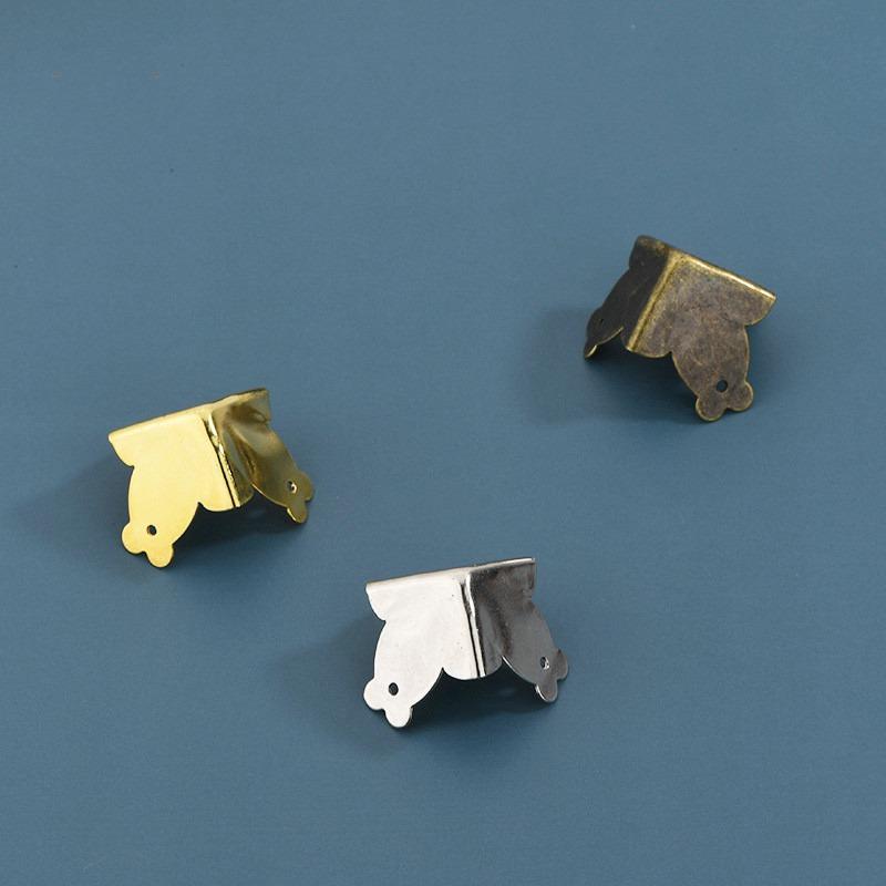 Kovový chránič rohů Krabice na víno Chránič rohů Šperky Chránič rohů hrudníku Chránič rohů Dekorativní dřevěné pouzdro Chránič hran