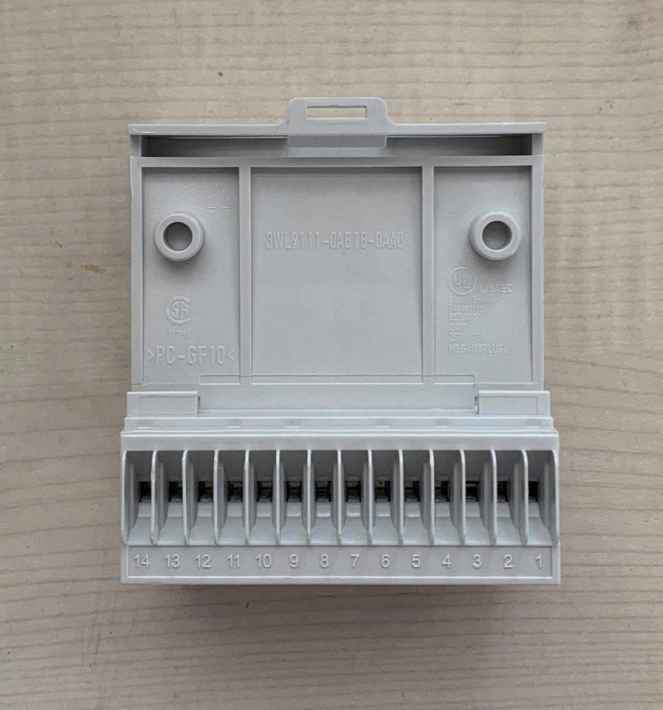 3WL9111-0AB18-0AA0 Frame Circuit Breaker Auxiliary Terminal Accessory Parts