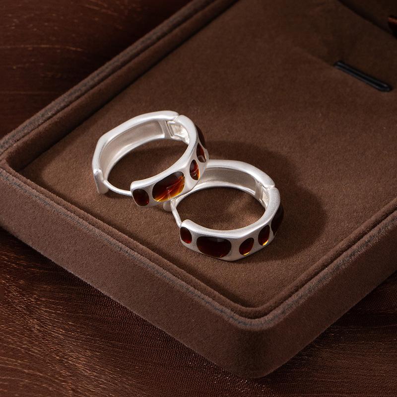 

Earrings Vintage Hong Kong Style Ear Buckles Maillard Brown Amber Earrings Women S Brown Light Luxury Premium Earrings