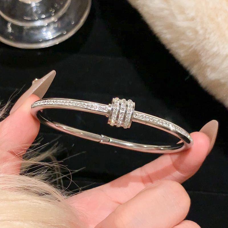 Titanstahl Gold Silber Farbe Armreifen für Damen Mädchen Trend Wasserdicht Schmuck Luxus Funkelnder Zirkon Armband Armreif