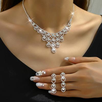 3 Pieces of Women's Fashion Zircon Set with Tapered Rhinestone Earrings, Necklace, Luxurious Party Fashion Accessories