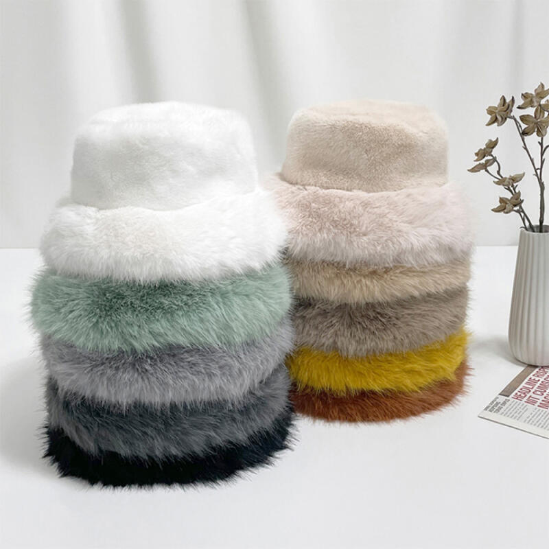 Women s Mustang Pom Pom Beanie Bayaba Hat C6584_Ivory