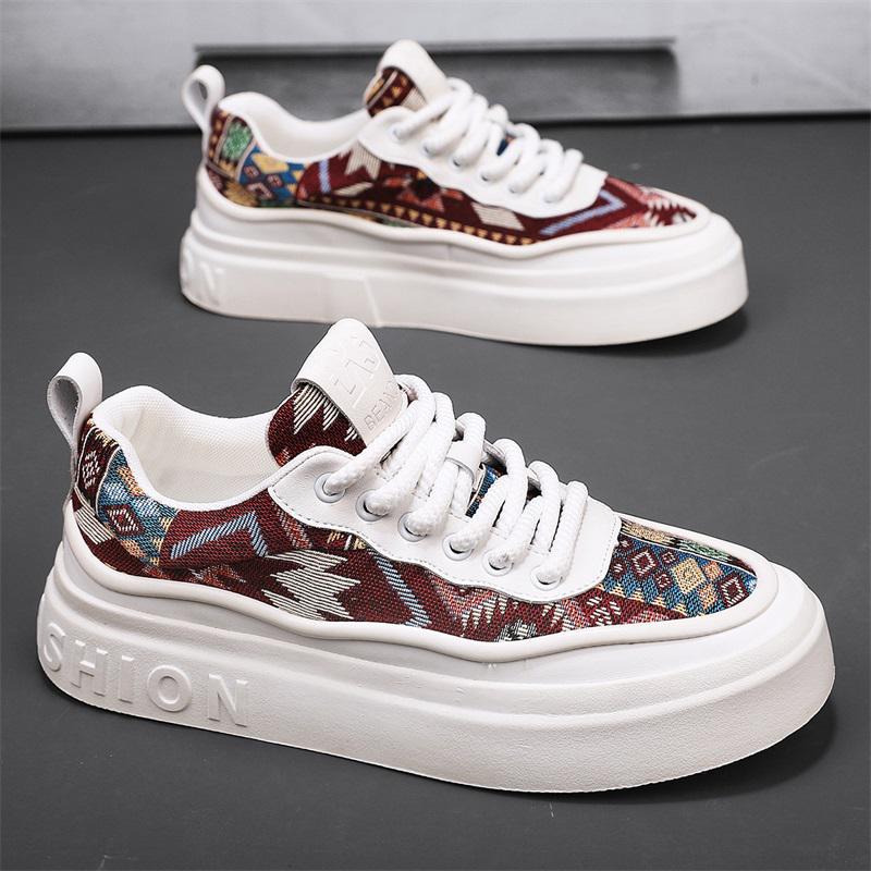 

2025 summer new cloth breathable casual board shoes soft sole comfortable fashion trend sports personality Korean version of trendy shoes 44