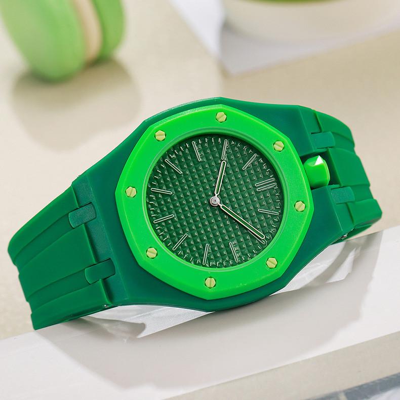 Mens Octagonal Quartz Watch With Silicone Strap For Fashion And Casual Wear