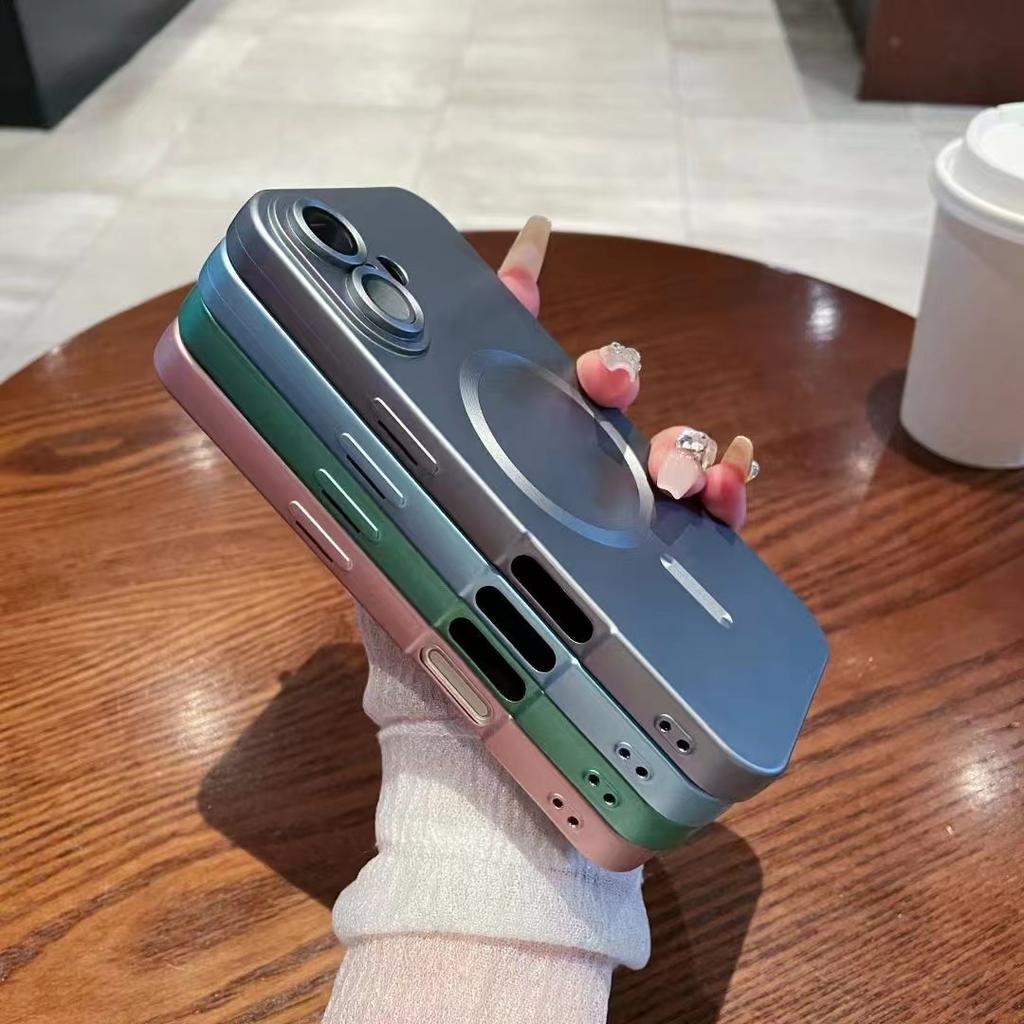 Použitelné pro iPhone 17 Kovová barva Magnetický kryt na telefon Pocit kůže Apple 16proMax Plně kryjící proti pádu 15 Ochranné pouzdro