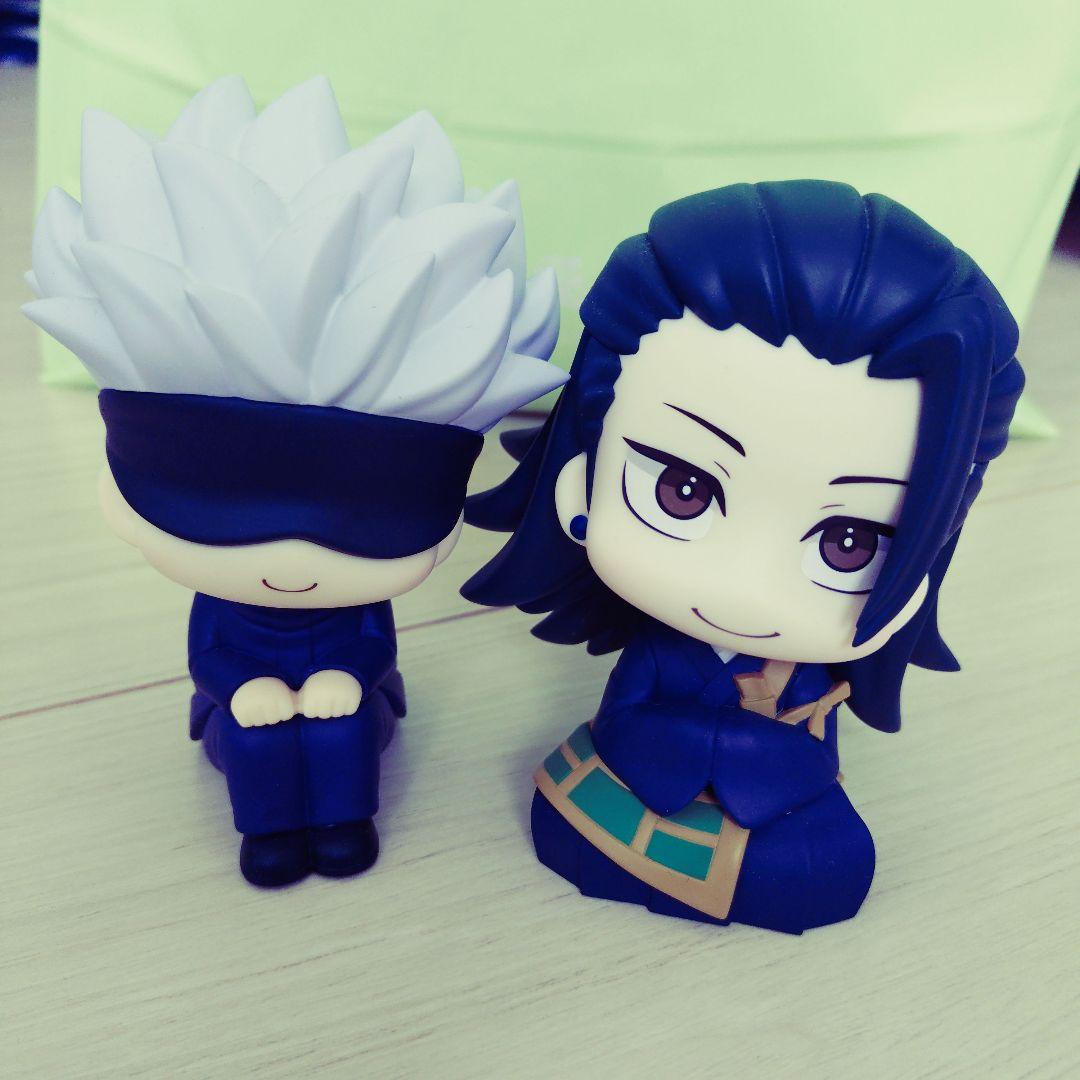 

[USED] Jujutsu Kaisen Gojo Satoru & Geto Suguru Sitting Figure Set (with Gojo Satoru without mask)