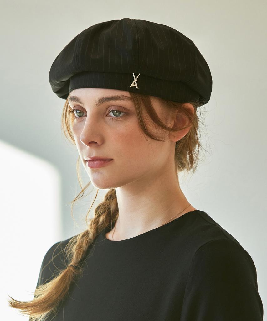 Bajal Va Cubic Stud Octagon Beret Black