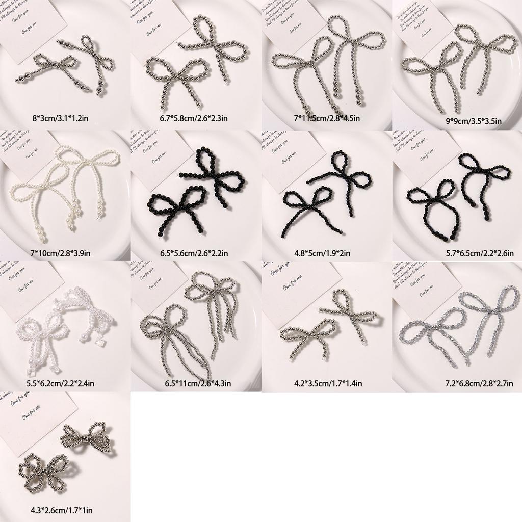 Ručně vyráběný korálkový přívěsek s mašlí, šperková součást, šperková ozdoba, přívěsek na náramek, elegantní mašle, komponent pro šperky