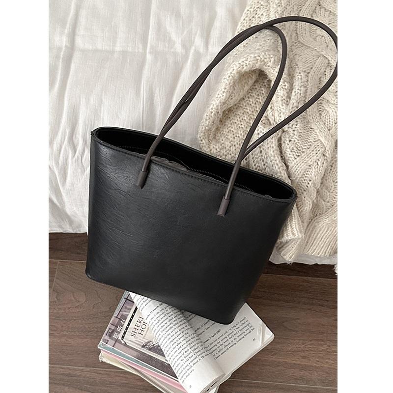 Winter Portable Commuter Bag Female Retro Simple Tote Bag Wild Large-capacity Shoulder Bag