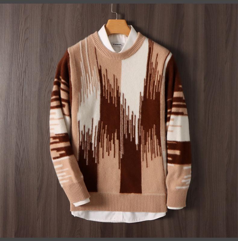 Men's 100% Pure Wool Round Neck Gradient Sweater - Thick, Loose Fit for Business Casual.