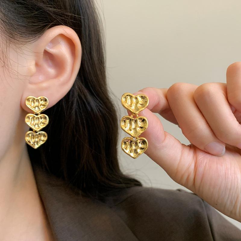 Pleated love splicing stud earrings women s design fashion versatile ears