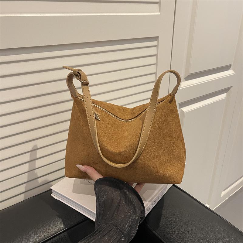 2025 Women's Retro Suede Versatile Crossbody Underarm Bag