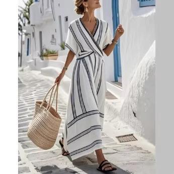 European And American Style Fashion Style Summer New Striped Summer Vacation V-Neck Women'S Sleeve Pleated Pendulum Dress