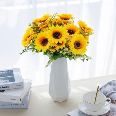 7 Köpfe Kunstblumen Seide Sonnenblume Hochzeit Brautstrauß Weihnachtsdekoration Zuhause Außen Garten Wand Festival DIY Geschenk