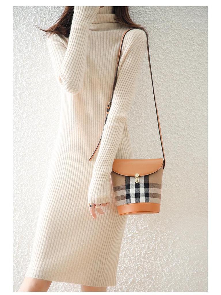2022 Autumn/Winter Wool Slim Fit Striped A-Line Dress with Pile Collar for Women, Medium Length
