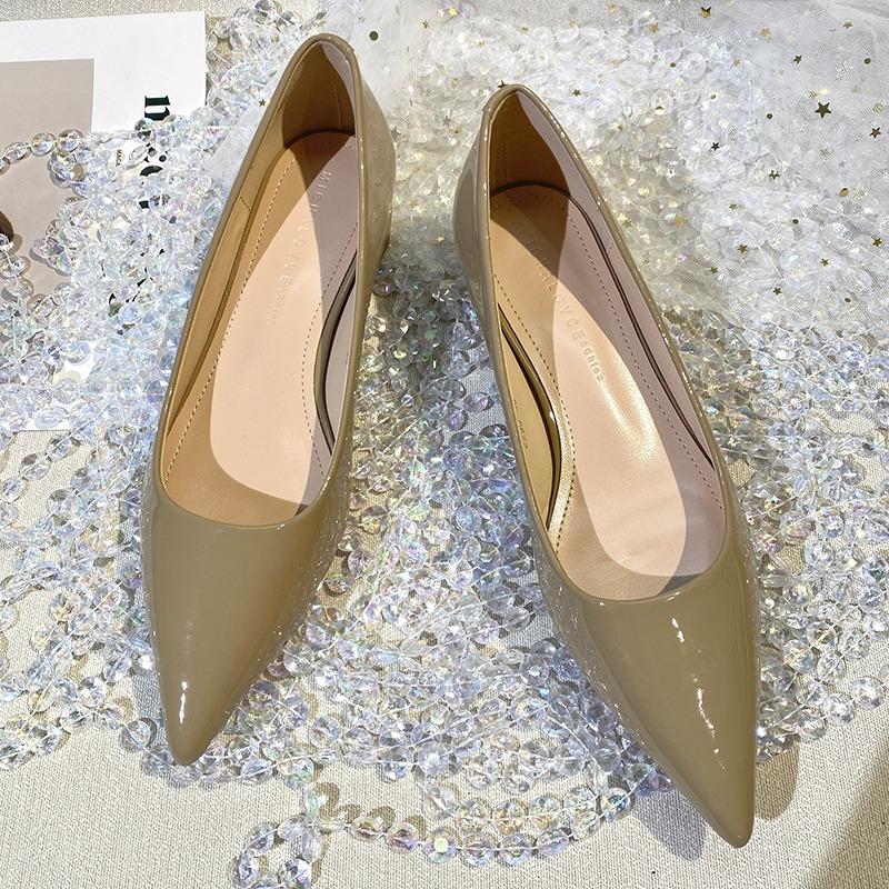 Mode Damen 2024 neue vielseitige Slipper flache Schuhe mit flachem Ausschnitt spitzer Zehenpartie niedrigem Absatz weicher Sohle Beanie-Schuhe