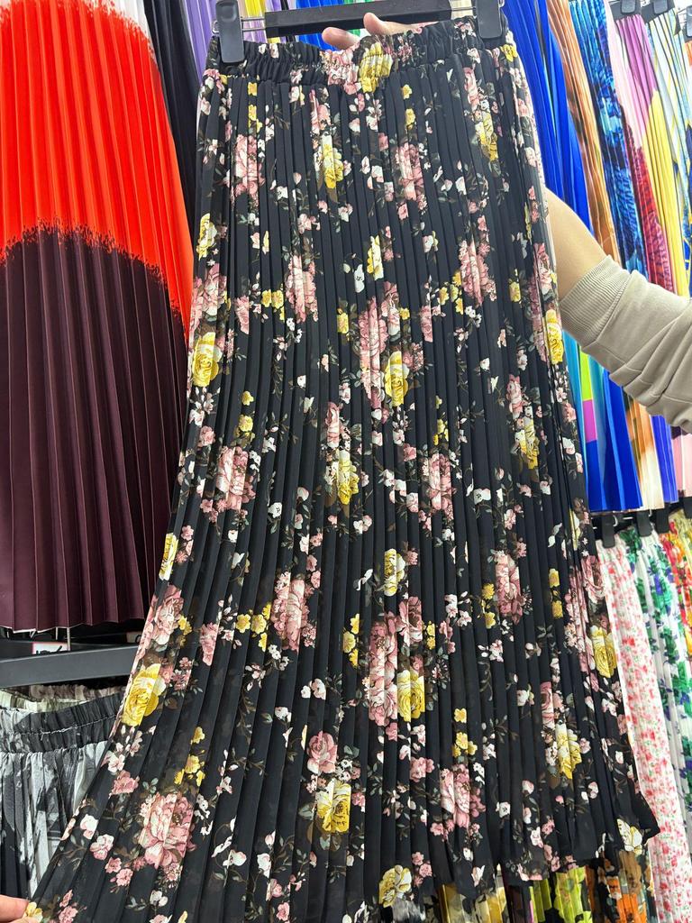 European & American Pleated Print Midi Skirt, Soft Chiffon Fabric, High Waist, Versatile Style