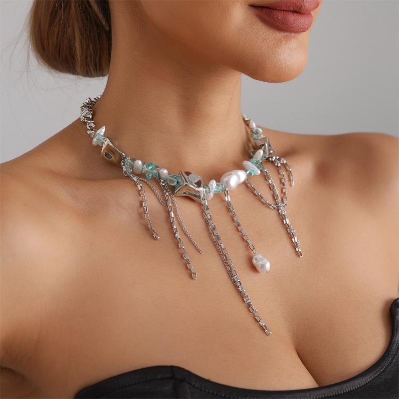 Artistic Short Clavicle Necklace Featuring Geometric Plastic Beads And Movable Tassels Decoration Fashion Neckwear