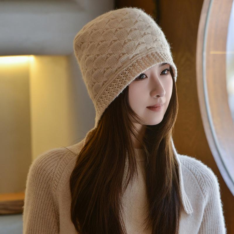 Ladies' 100%Cashmere Butterfly Braid Knitted Hat For Autumn And Winter Fashion Windproof And Leisure Baotou Ear Protection Hat