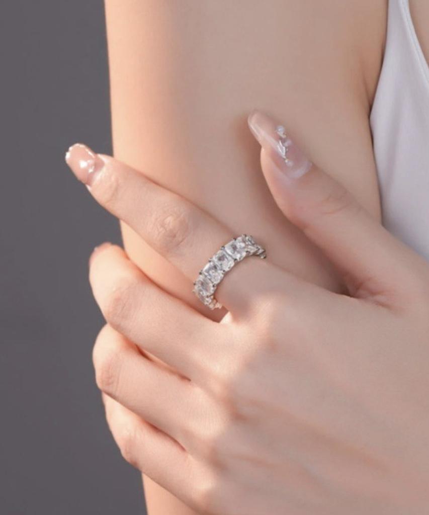 Heita Ar Silver Ring