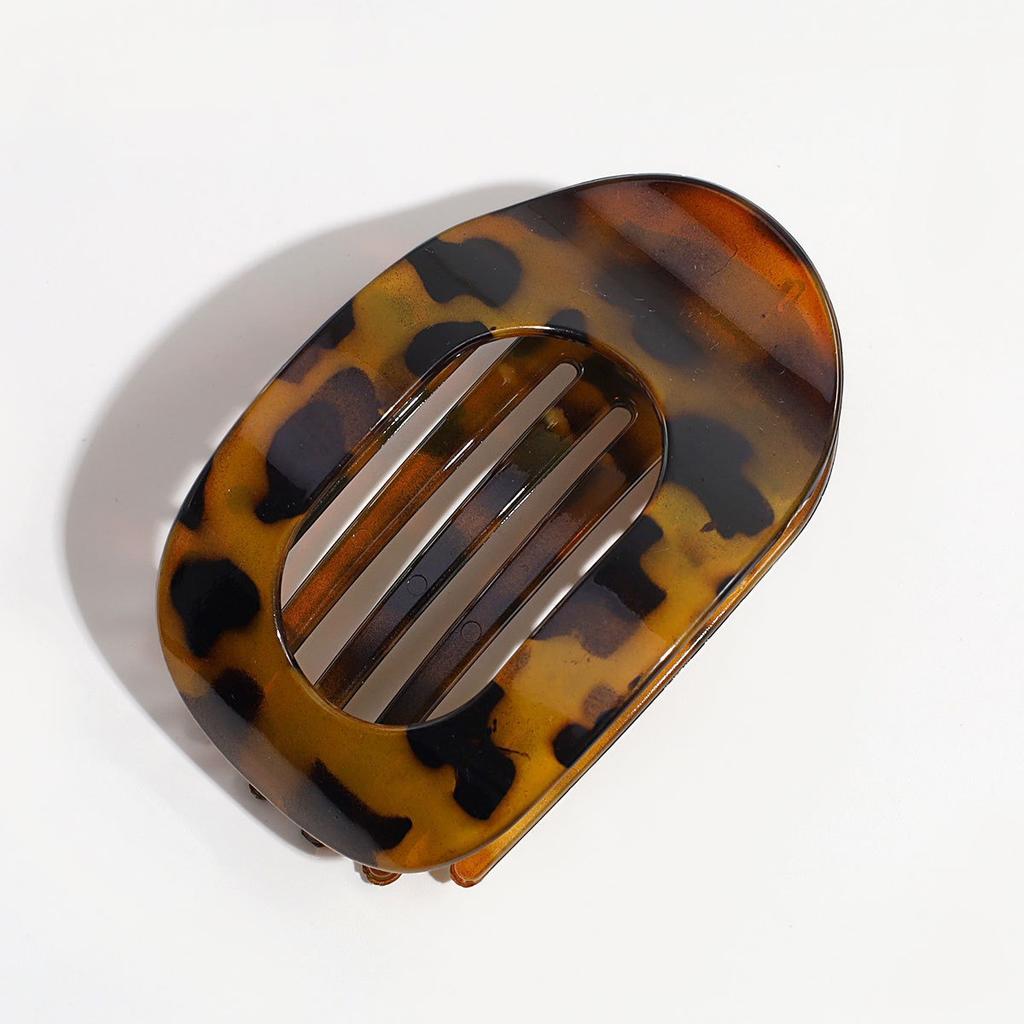 Fashion Oval Hair Claw Clip for Women New Design Leopard Matte Curved Flat Styling Barrettes Acrylic Lying Down Hair Accessories