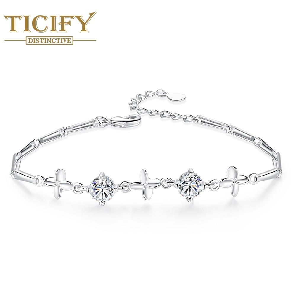 

Модный браслет из листьев клевера Модный браслет из цветов