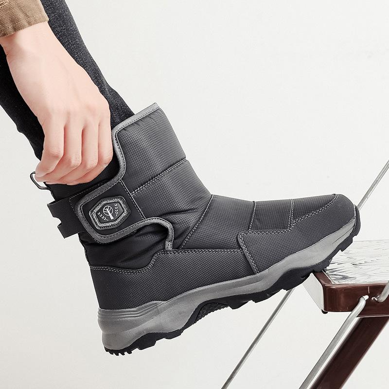 Men's Fashionable Warm Snow Boots - Windproof, Cold-Proof, Non-Slip, Wear-Resistant, Plus Velvet, Mid-Tube Outdoor Cotton Shoes.