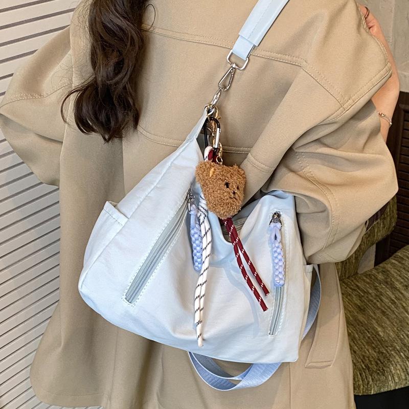 New nylon bag female student class messenger bag large capacity commuter waterproof bag simple versatile shoulder bag