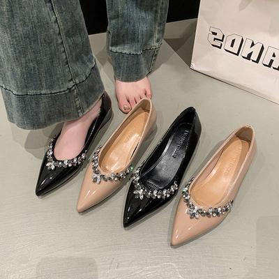 Novos Sapatos Rasos Pontudos com Strass Estilo Vento Francês Feminino de Boca Rasa com Aumento Interno de Altura Sapatos Individuais para o Trabalho Sola Macia Sapatos Femininos