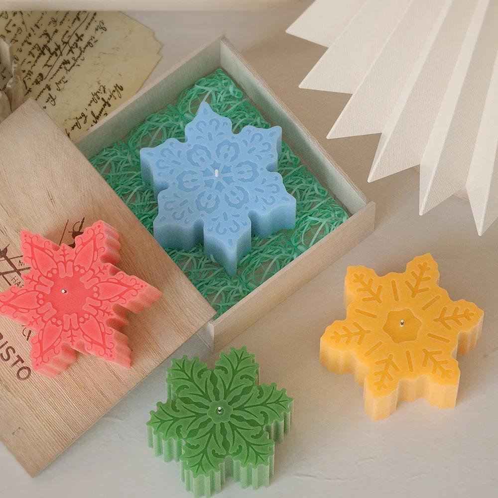 2 Hole Snowflake Candle Silicone Molds Leaf Carving Pattern Soap Resin Gypsum Making Moulds DIY Christmas Home Decor Gift