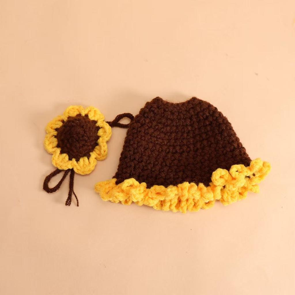 Desktop Mini Goose Outfit Statue Cute Creative Porch Goose Clothes Sunflower Clothing Set Garden Porch Decor